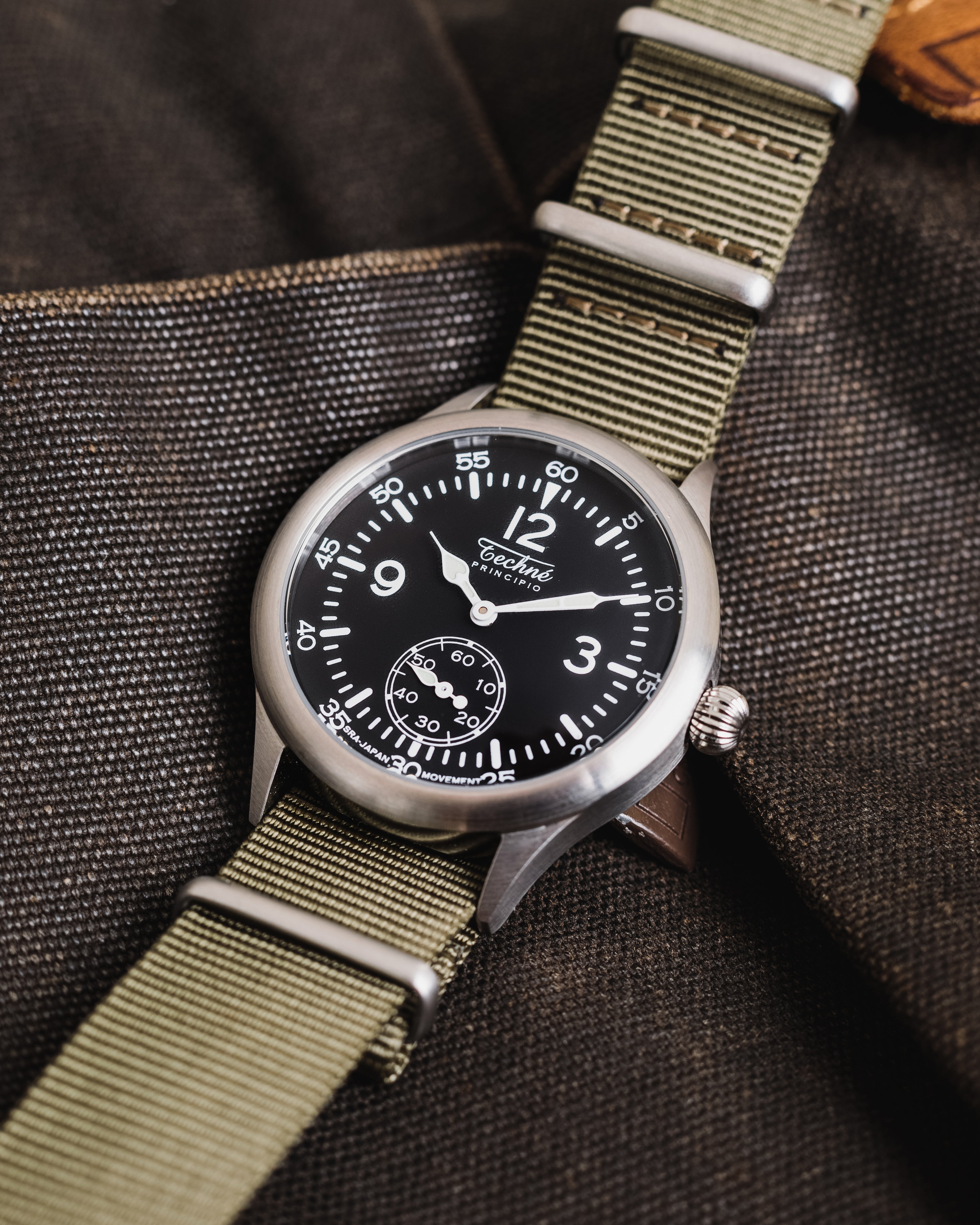 Merlin Quartz Nylon